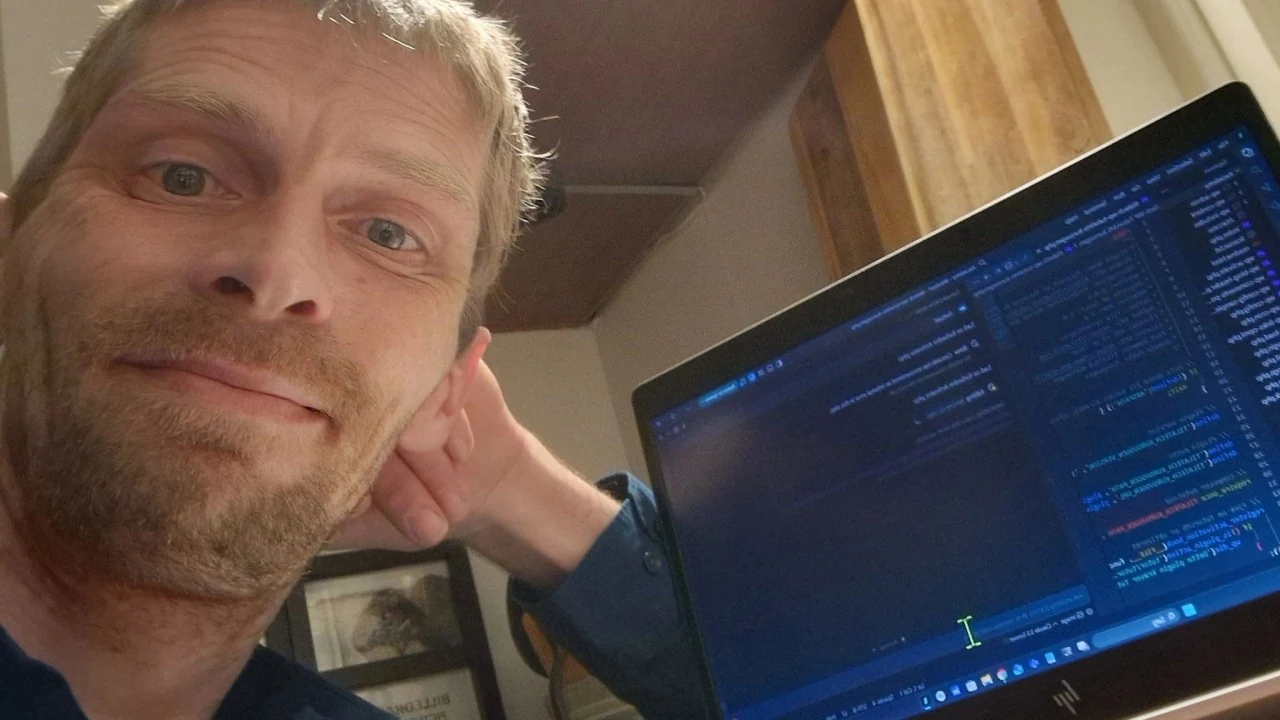 Tim Egelund working with software